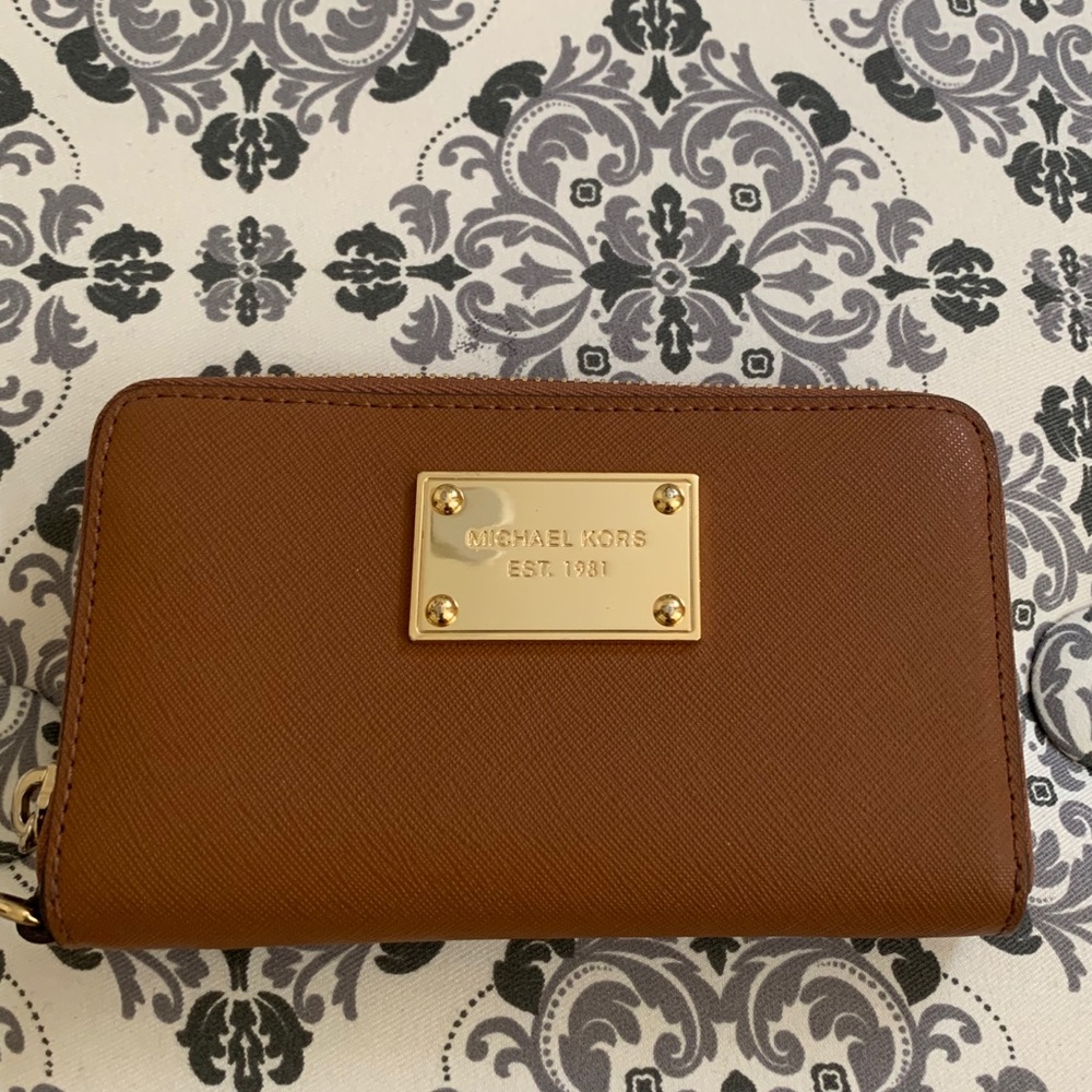 Michale Kors | Wristlet